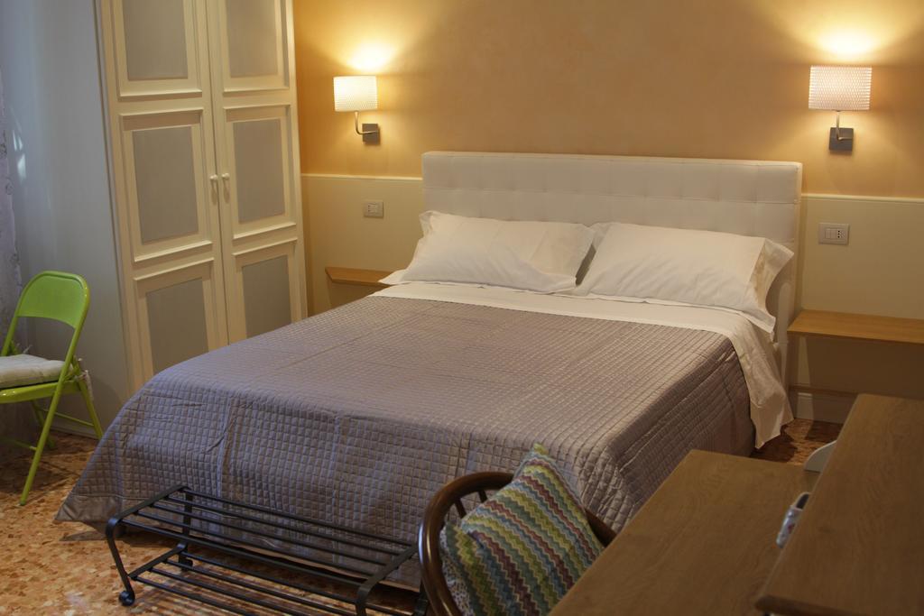 B&B I Propilei Di San Girolamo 리미니 외부 사진